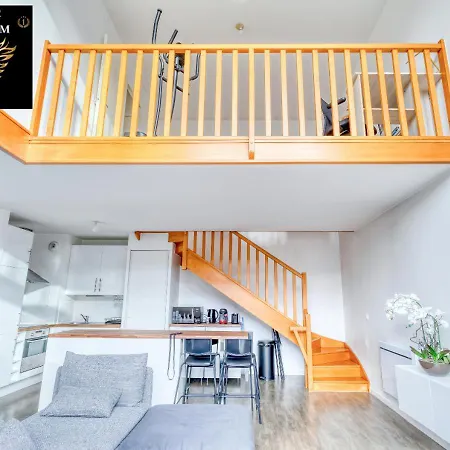 Duplex Et Terrasse Pres De Paris Apartment
